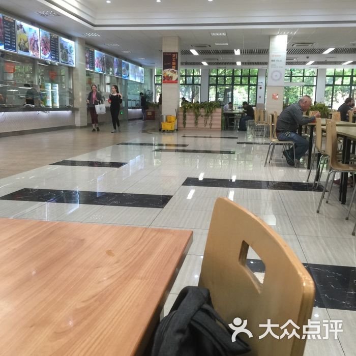 上海交通大学徐汇校区食堂