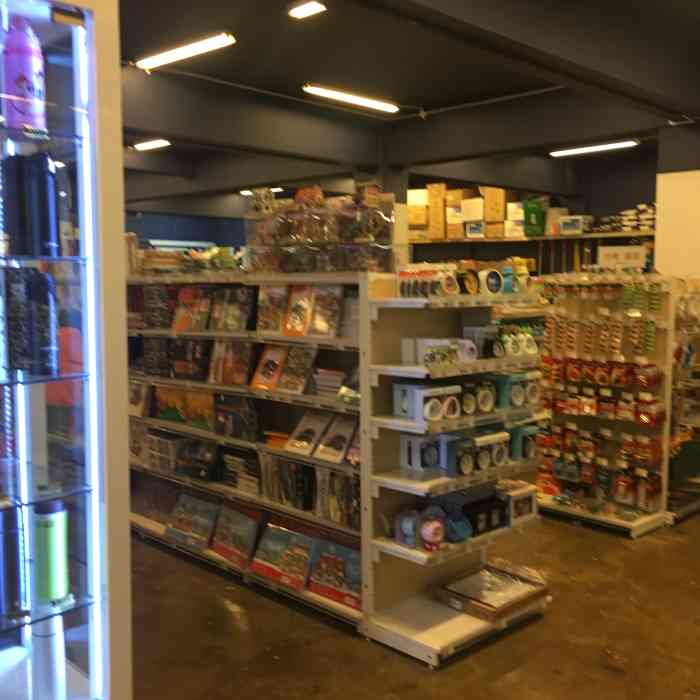 鹰王文化厂"我记得上学的时候鹰王的文具就是齐全非常齐.