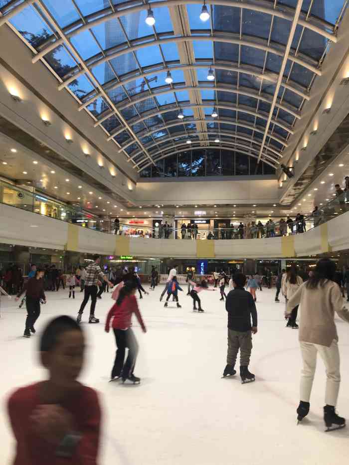 le cool ice rink 国贸溜冰场(国贸商城店)