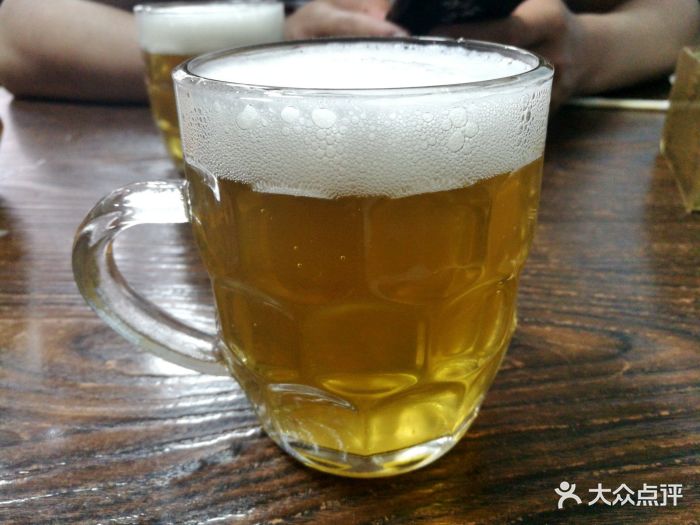 董家烧烤海鲜大咖(万佳广场总店)青岛原浆啤酒图片 - 第105张