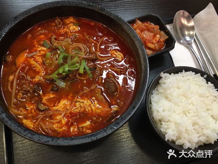 toyfood韩国料理辣牛肉汤饭图片