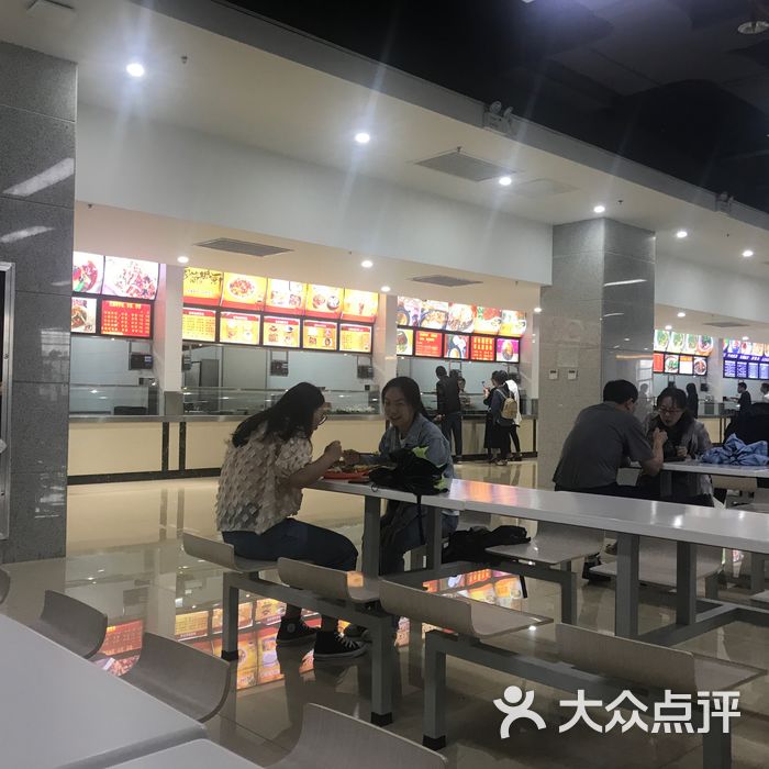 西北大学南校区食堂玉兰苑