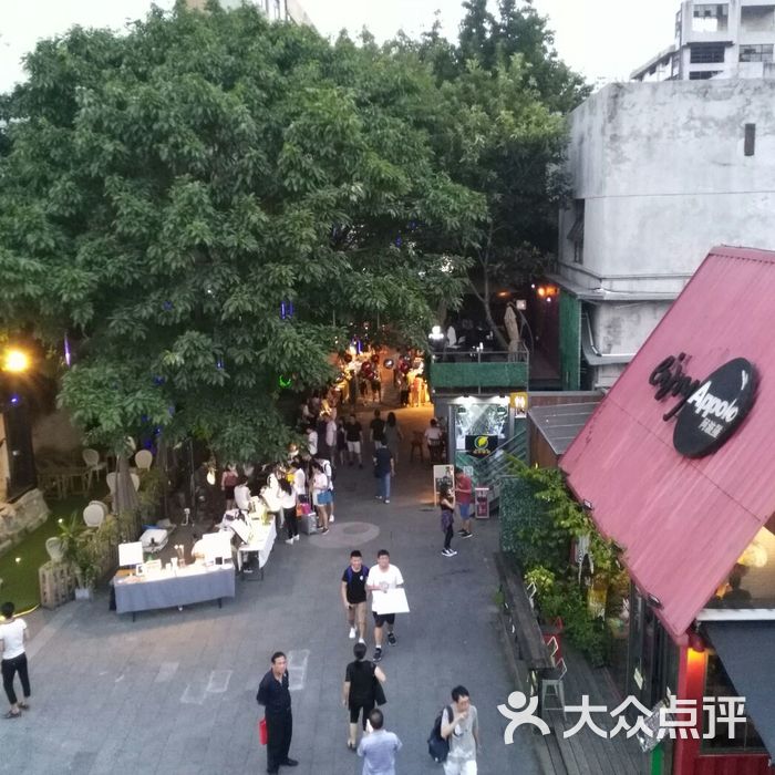 琶醍码头广场