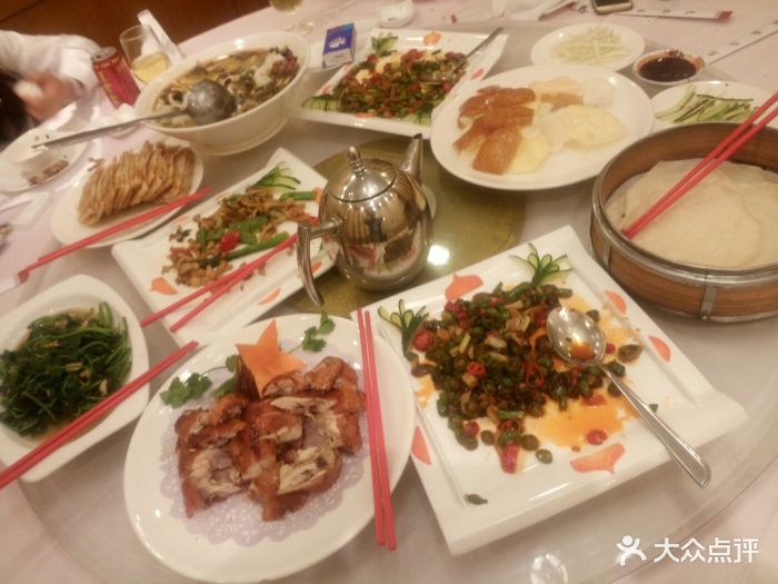 惠侨楼,和南方大酒店一样,都是在南方医院.-惠侨楼