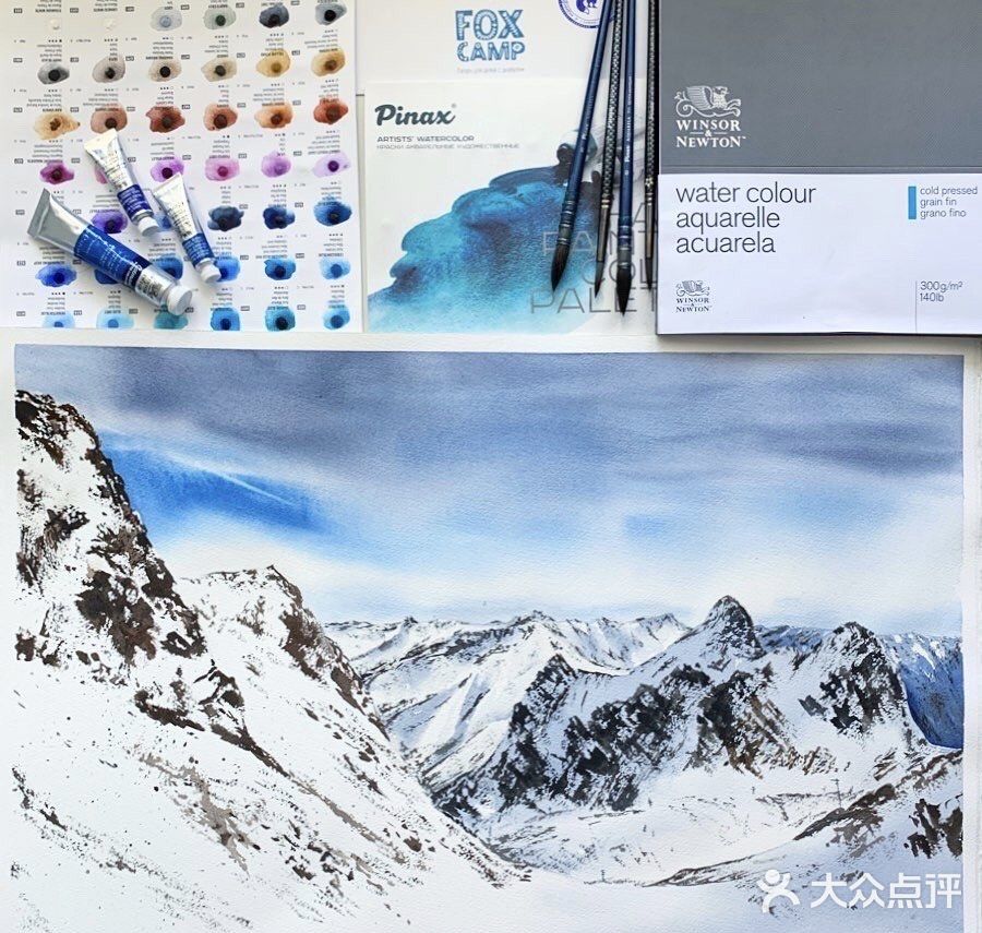 一组水彩画带你领略雪山的美感