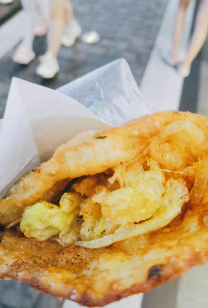致得炸蛋葱油饼(合生汇购物中心店)-"[薄荷]环境:里很