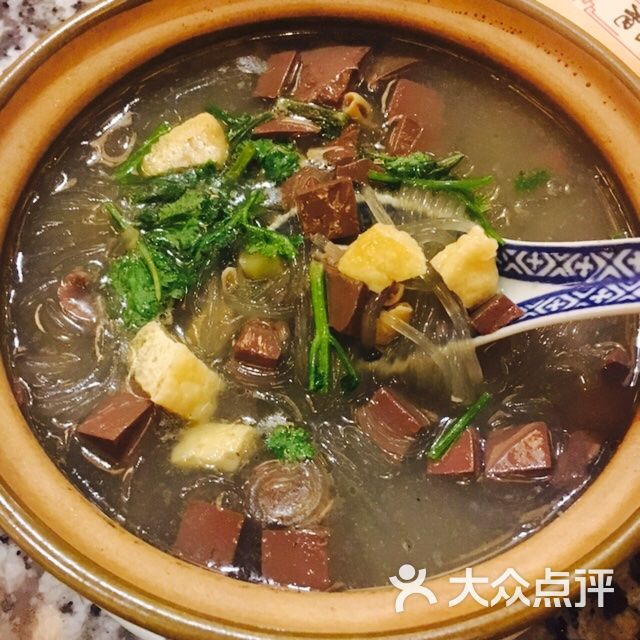 鸭血粉丝砂锅