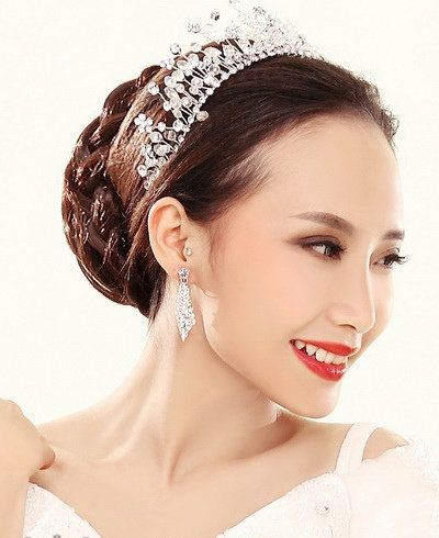 叶子彩妆造型婚纱工作室