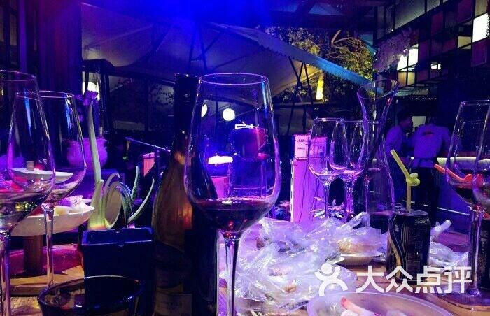 不二·民谣 音乐餐吧(九眼桥店)