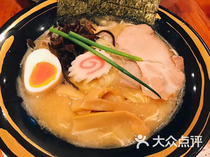 背脂神浓厚鸡汤拉面