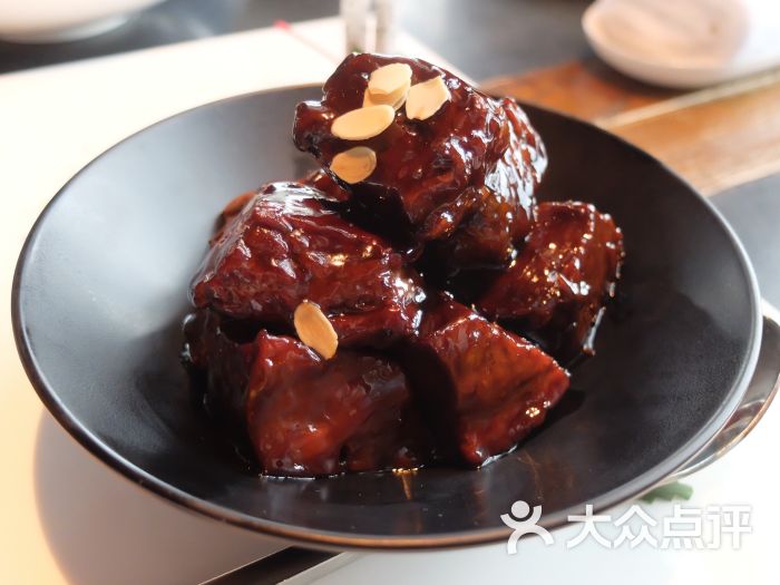 文火焖小牛肉