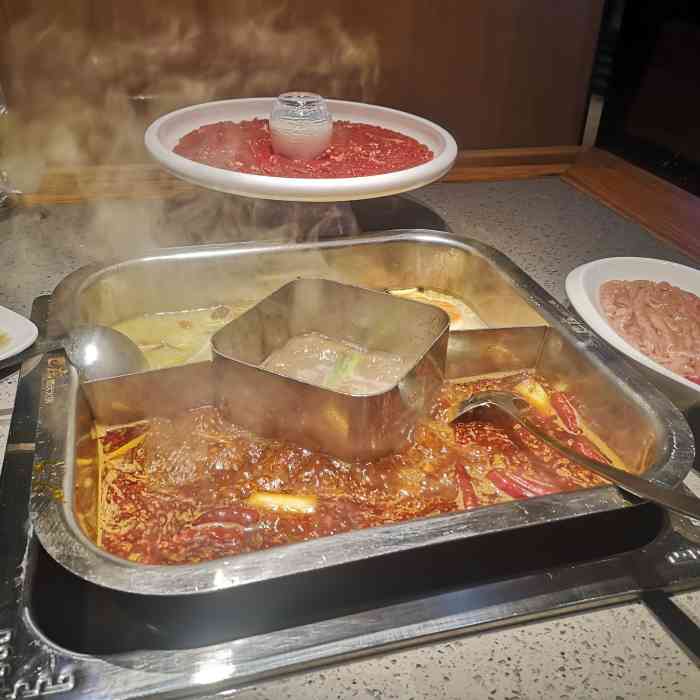 巴庄重庆火锅渑池店