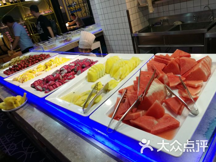 集杰尚品海鲜烤肉自助餐厅(振华商厦店)水果图片 第5张