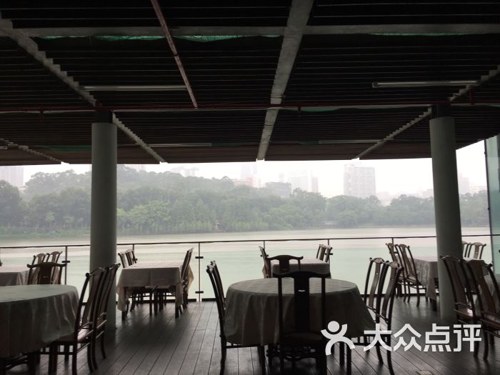 越秀区 麓湖公园 粤菜 粤菜馆 鹿鸣酒家 所有点评  08-13