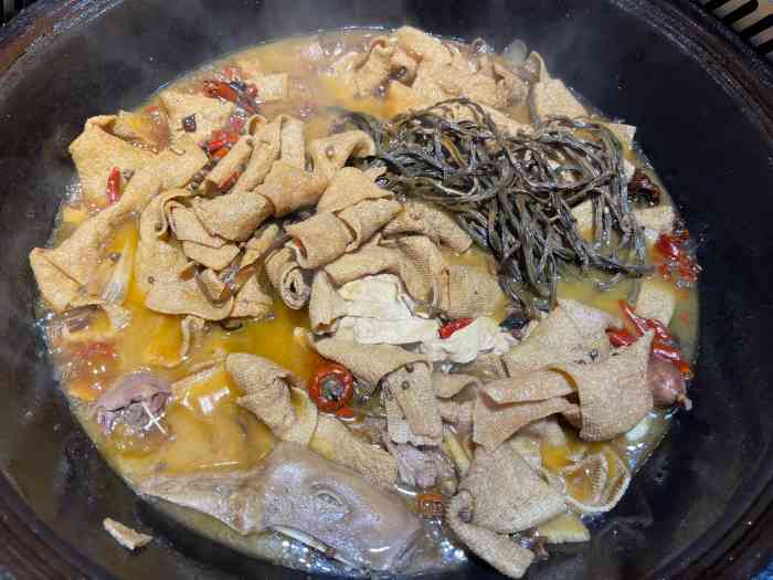 鹅娘地锅(沙口路店"鹅肉,不仅脂肪含量低,还含有各种氨基酸.