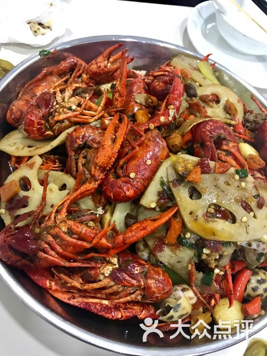 一起吃小龙虾(体育西店)