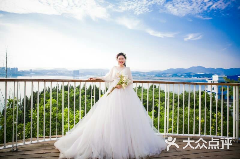 非凡婚纱摄影_非凡侬侬婚纱摄影