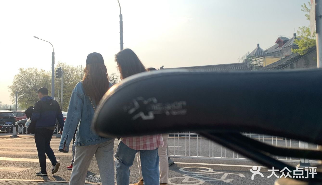 约了个小伙伴出来骑车溜达溜达