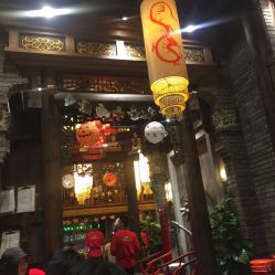 小龙坎人均_小龙人图片(3)