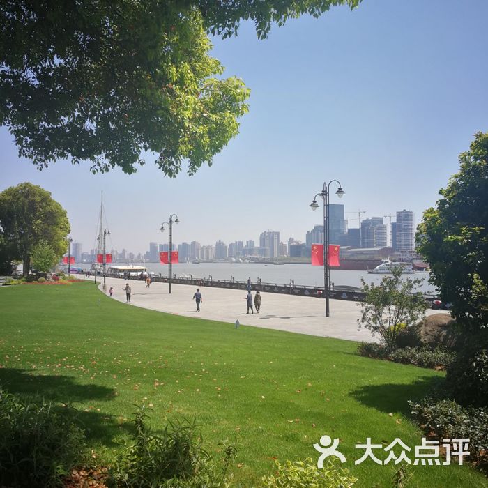 北外滩滨江绿地
