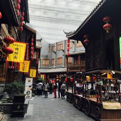 长春巴蜀映巷人均消费_长春夜景
