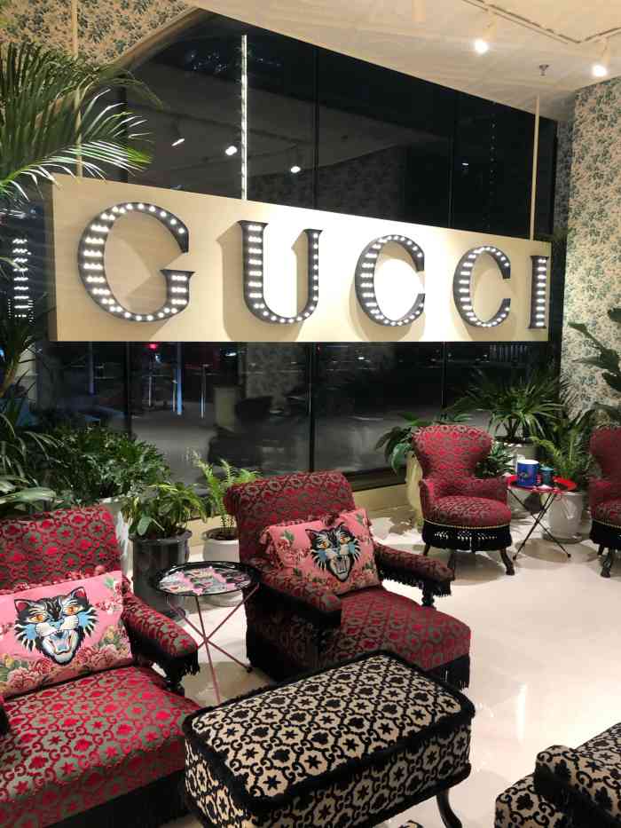 gucci(skp–s概念店)-"gucci的彩妆一上市就引起了不小的轰动.