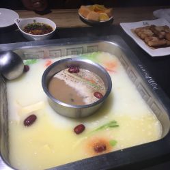 巴奴火锅人均_巴奴毛肚火锅(3)