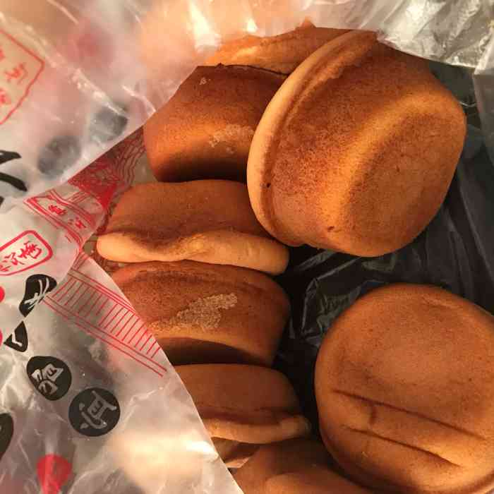 御江南糕点"御江南糕点,位置在武昌区张之洞路212号.