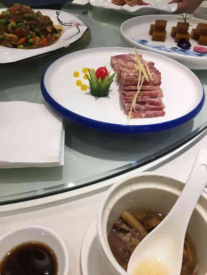 汇景饭店-"镇江郊区大港镇上一家宾馆,中规中矩的样子.