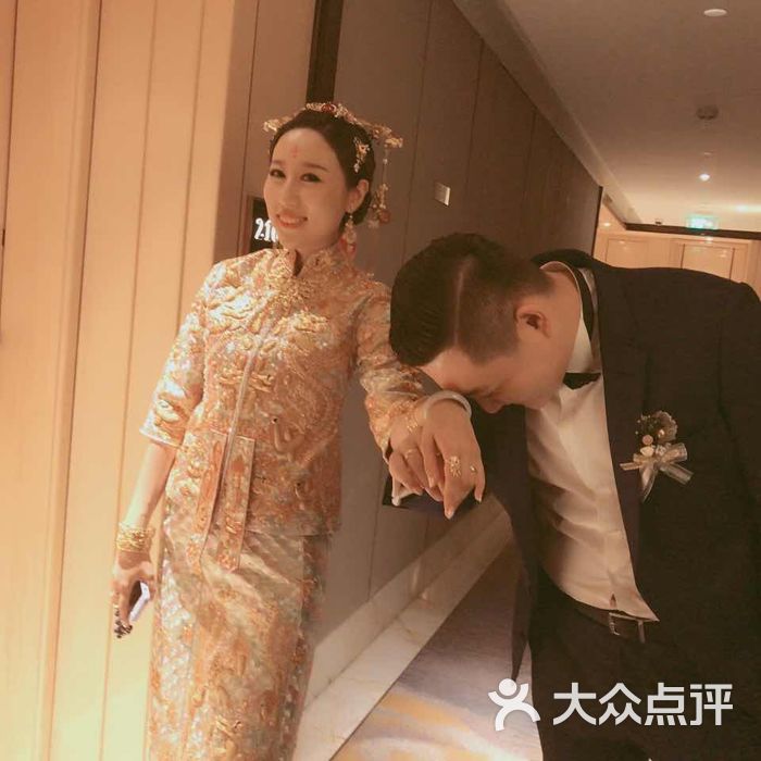 金娜婚纱图片-北京女士婚纱-大众点评网