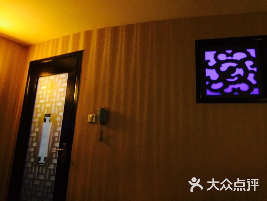 理疗店是什么场所 e0v_gWKc4--Zu_gp-p485AQCe_YtuAu0zlO2o7Kj89afCk7DH6z8B4ncORz8P0FjTYGVDmosZWTLal1WbWRW3A.jpg