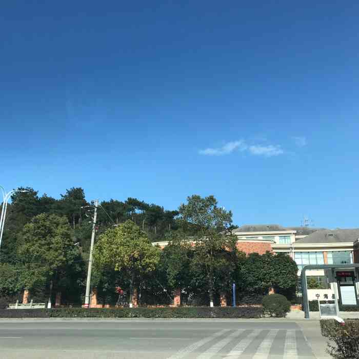宁海县星海中学-"环境很好,师资力量也挺雄厚的."