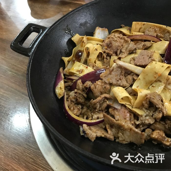 王季铁锅烤肉面片店(面片店)图片 第3张