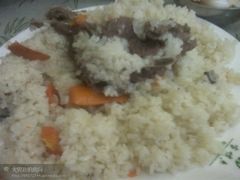 手抓饭-哈利德新疆餐厅
