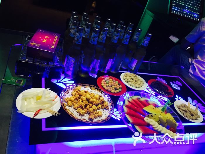 欣花都量贩式ktv(龙华店)图片 - 第1张