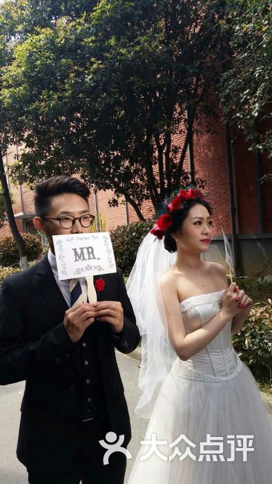 光合流年婚纱摄影_婚纱摄影