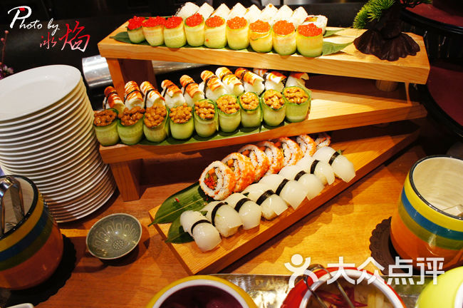 台湾人道素菜(莲香斋多国料理自助餐)寿司图片 - 第395张