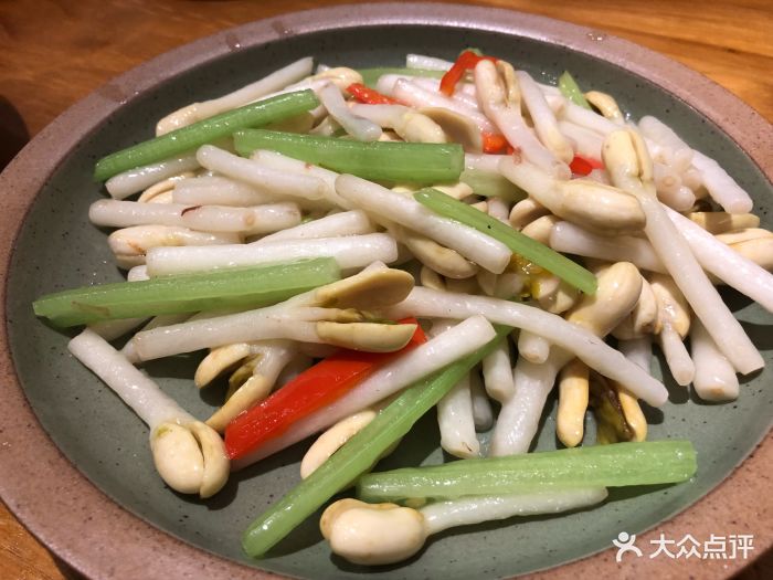 炒花生芽