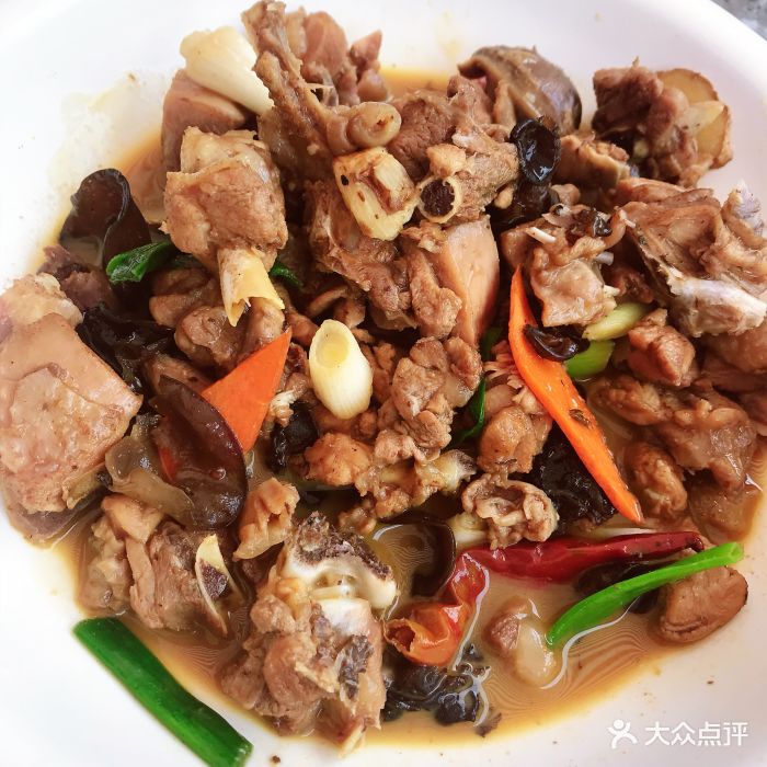 家烧本地鸡