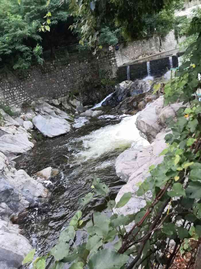 长安高冠峪风景区"交通:高冠瀑布就在西安市长安区距离西安.