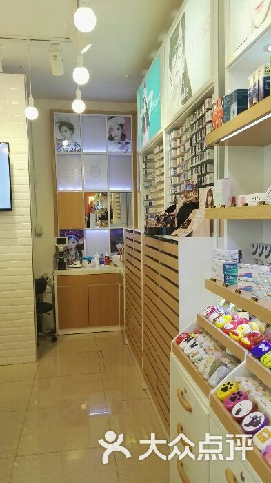 o-lens隐形眼镜店(益田假日广场店)图片 第2张