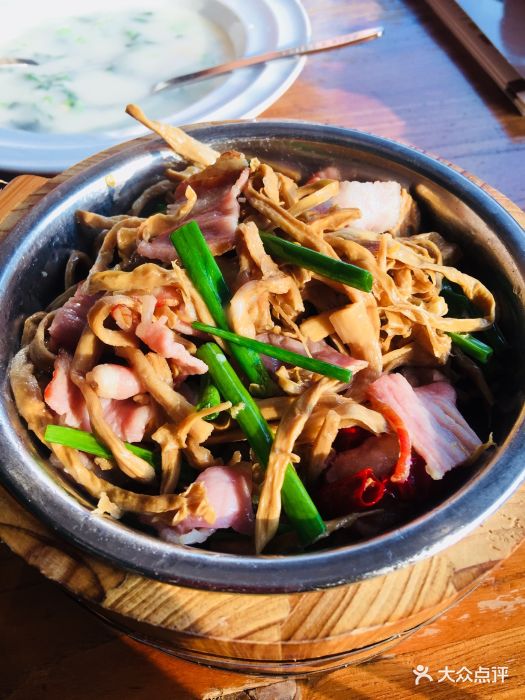 烟肉炒笋丝饭