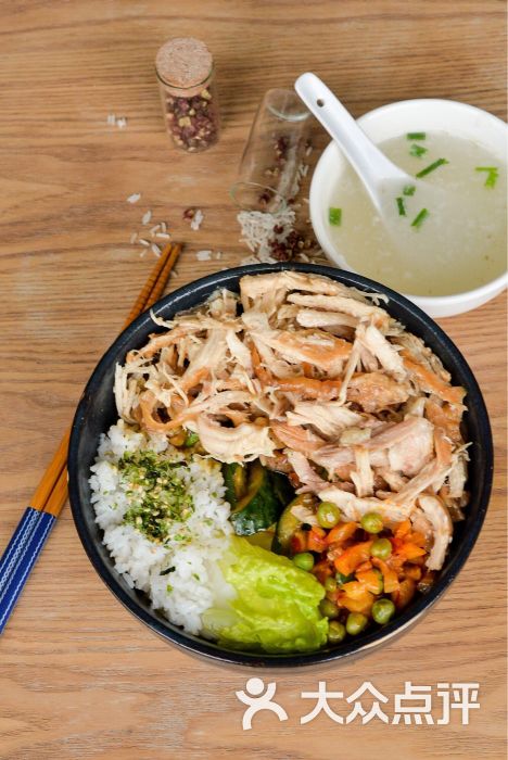 手撕鸡饭