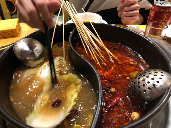 龙师兄砂锅串串香