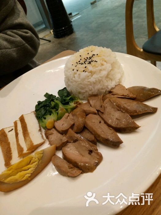 卤水鹅肝饭