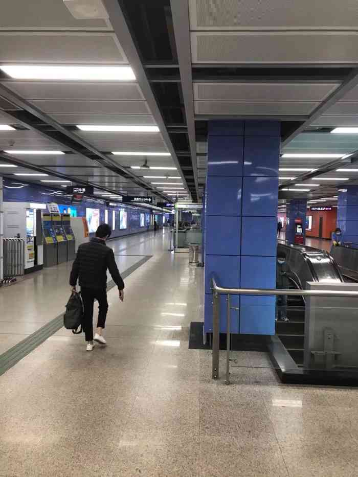 海珠广场地铁站-"海珠广场是广州地铁二号线和六号线.