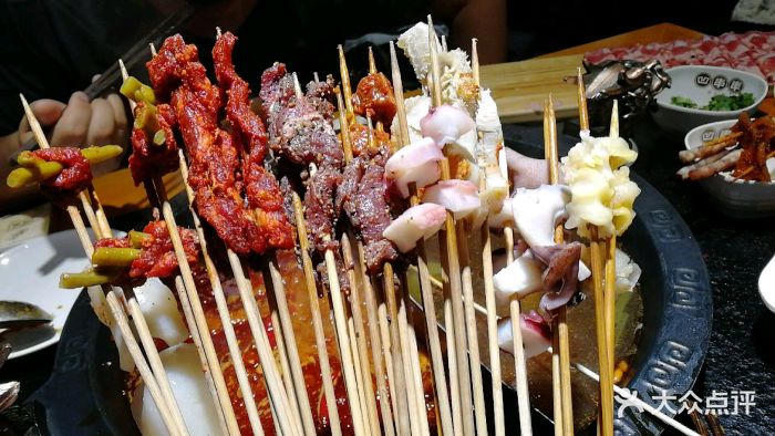 很棒的串串店服务管理比宝鸡的火锅店到位很