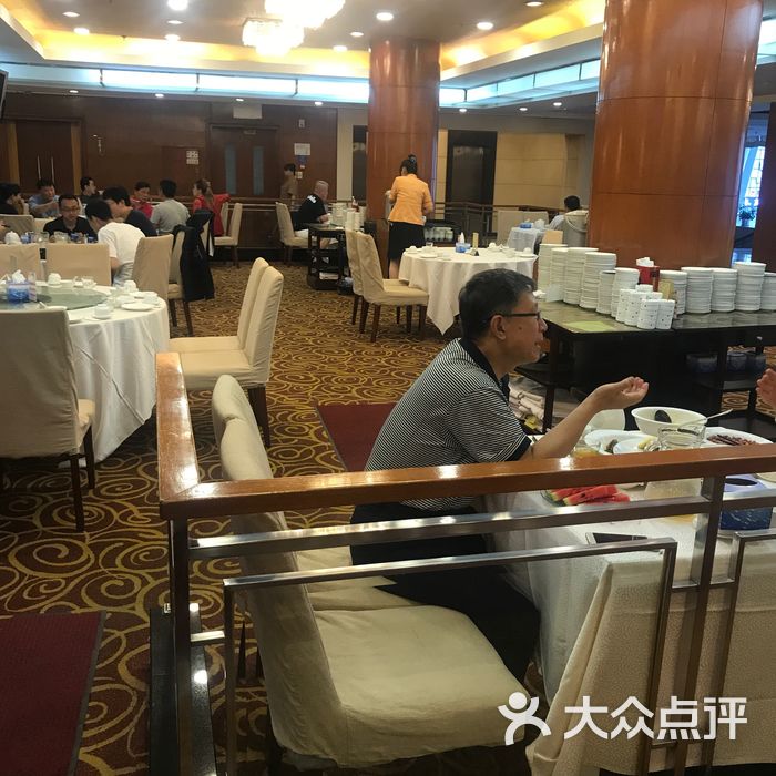 东海明珠美食城