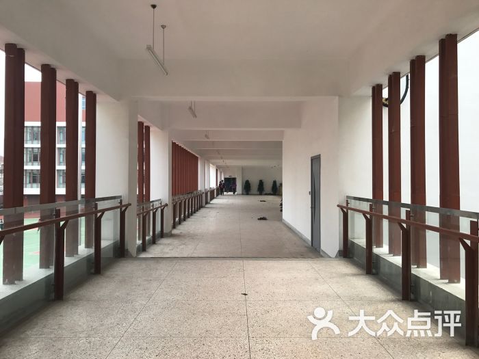 北虹高级中学教学楼图片 第25张