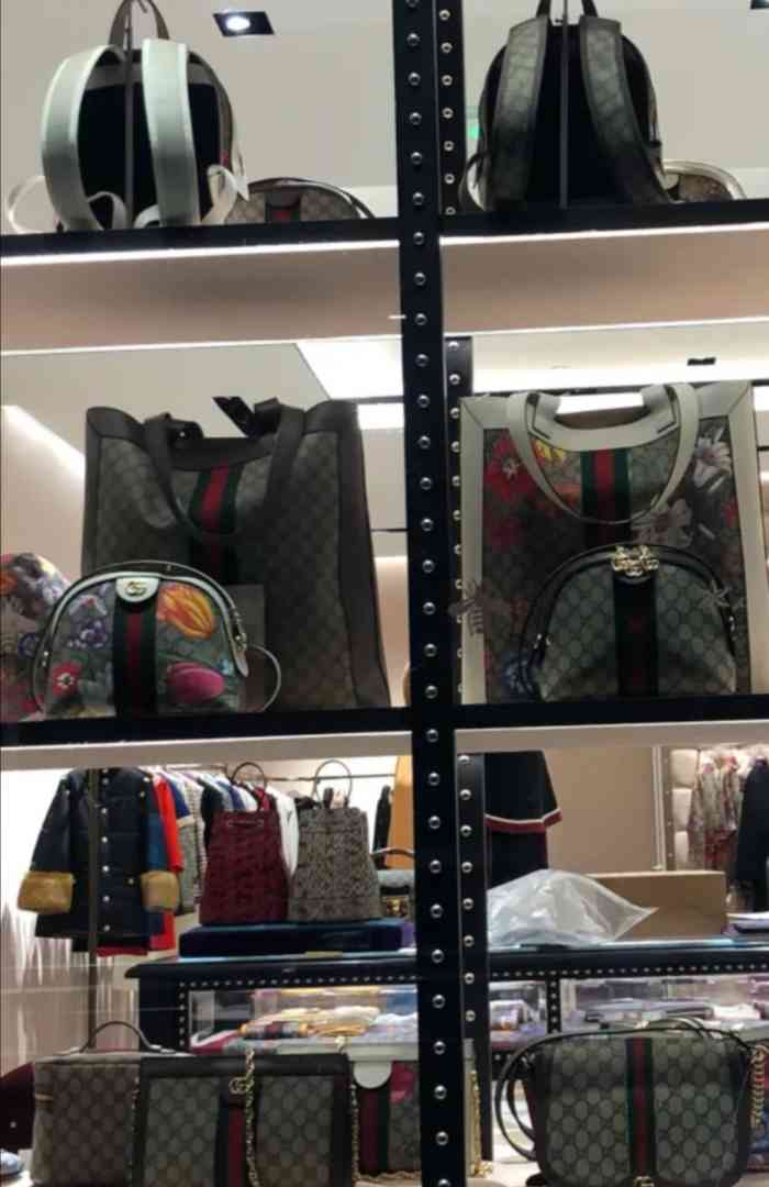 gucci(杭州大厦店)-"gucci是大家喜欢的奢侈品品牌～.